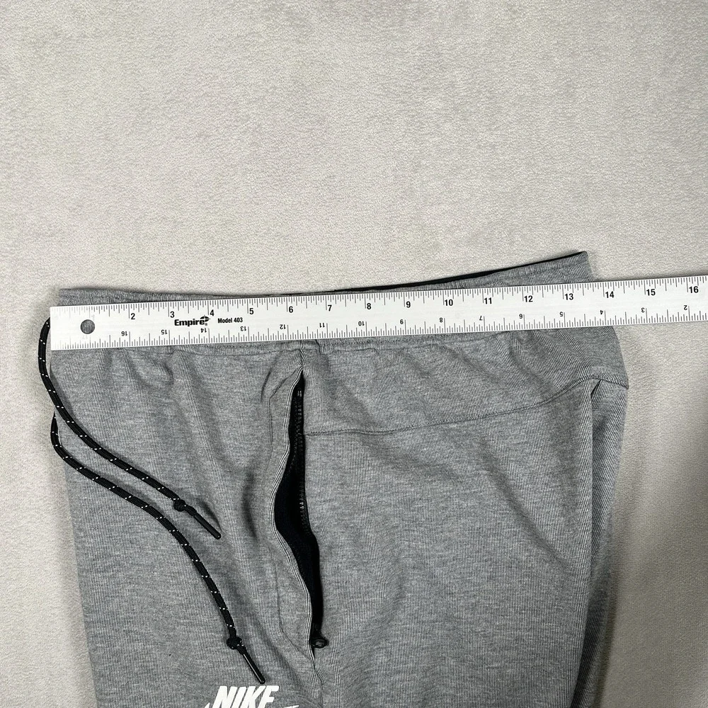 2018 Nike Sportswear Tech Fleece Shorts Men Small Gray Zipped Pockets 10